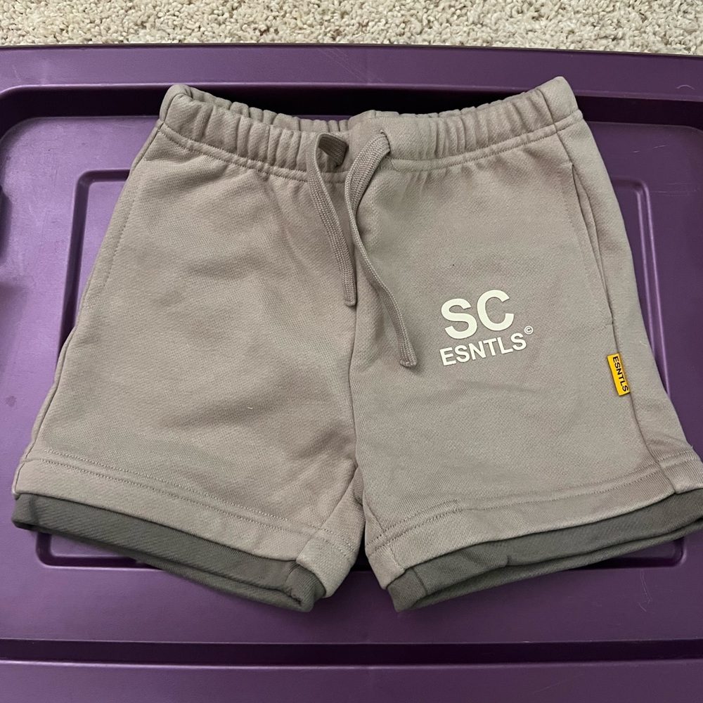 SIA COLLECTIVE Essentials Kids Shorts 6-7Y NEW